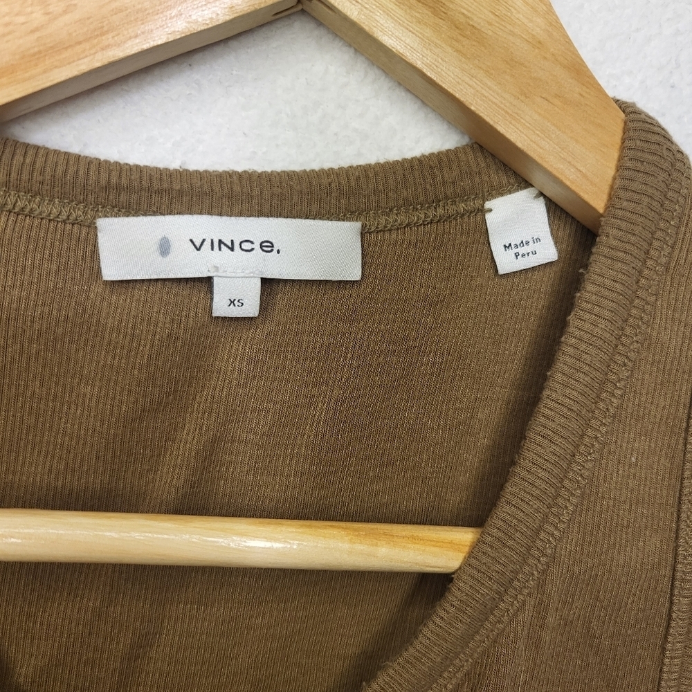 Vince Ribbed Scoop-Neck Tank - Picture 3 of 5